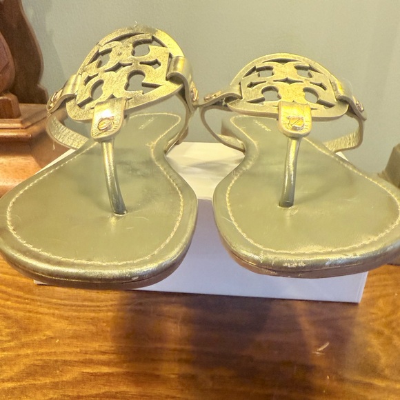 Tory Burch Gold Metallic Leather Miller Women's Sandals Size 9 MSRP $225 - Picture 9 of 12